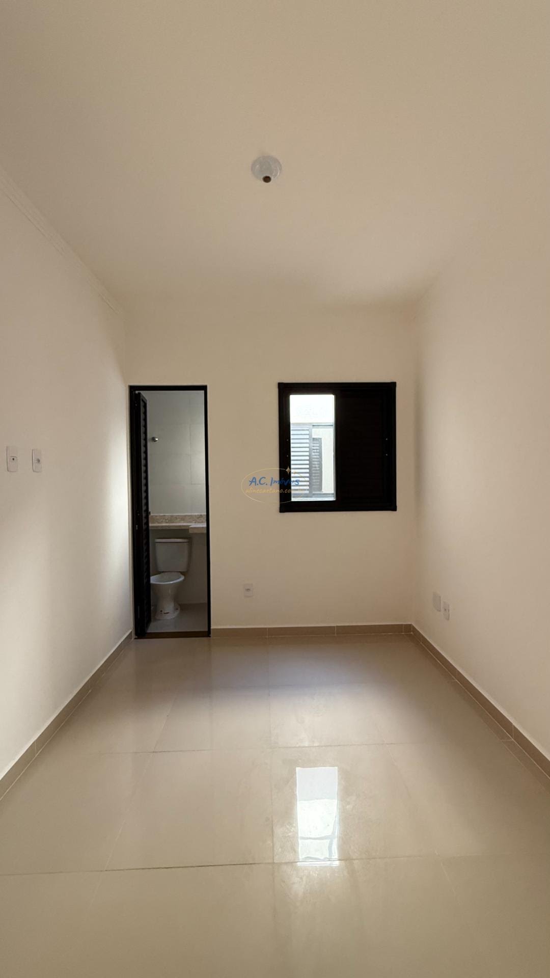 Casa à venda com 2 quartos, 2 suítes, 1 vaga e 62m² no Maracanã, Praia Grande (SP) — foto 25 de 30