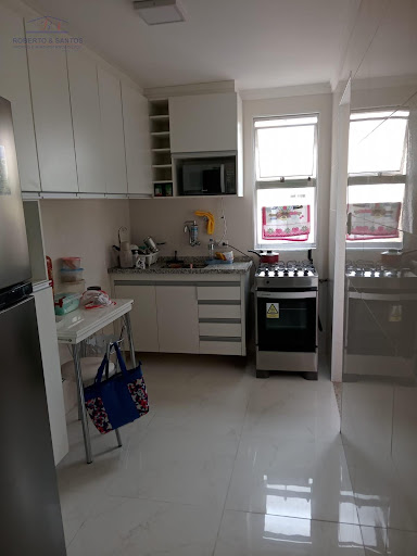 Cozinha com armários
