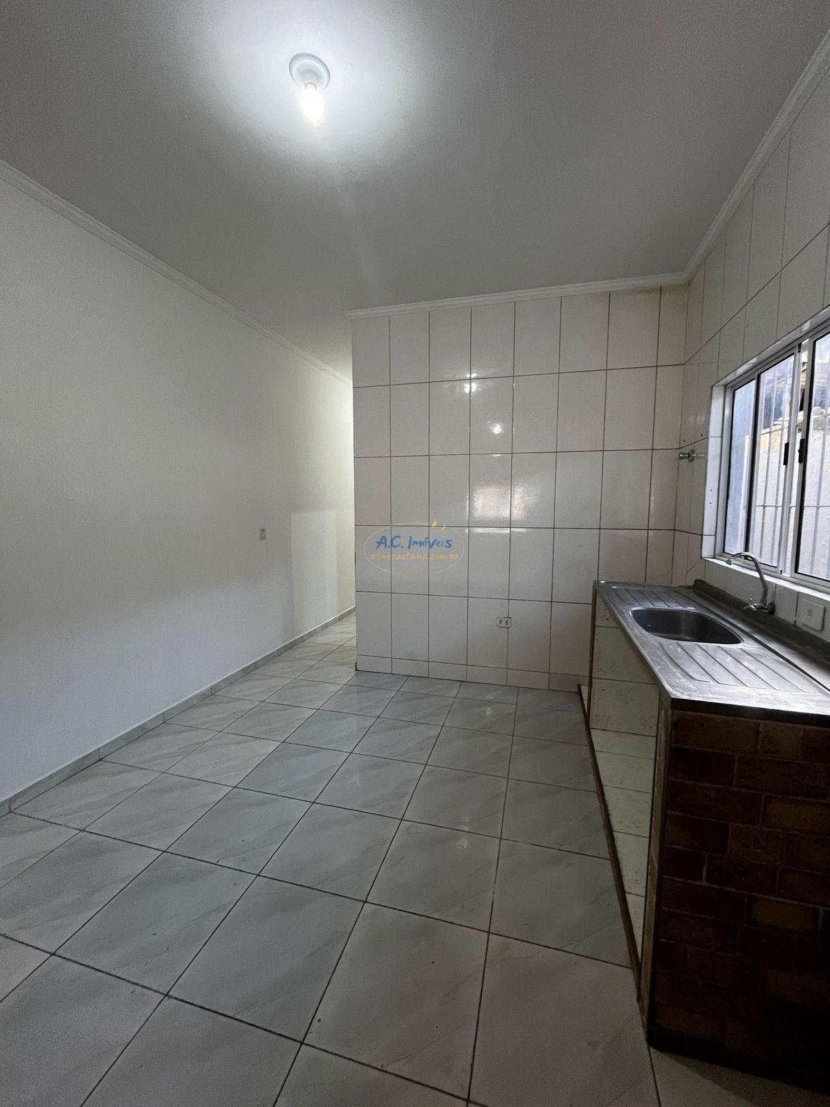 Casa à venda com 2 quartos, 1 suíte, 2 vagas e 72m² no Jardim Melvi, Praia Grande (SP) — foto 12 de 25