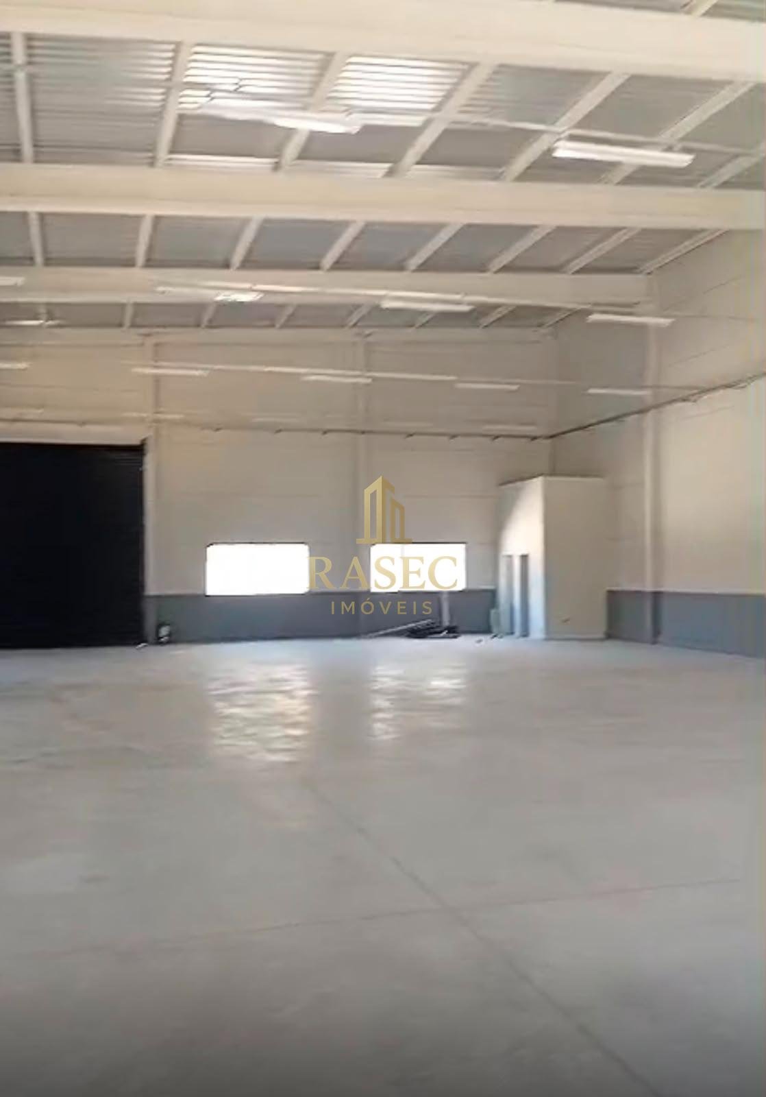 Comercial para alugar com 3 banheiros, 3 vagas e 455m² no Figueira, Gaspar (SC) — foto 7 de 7