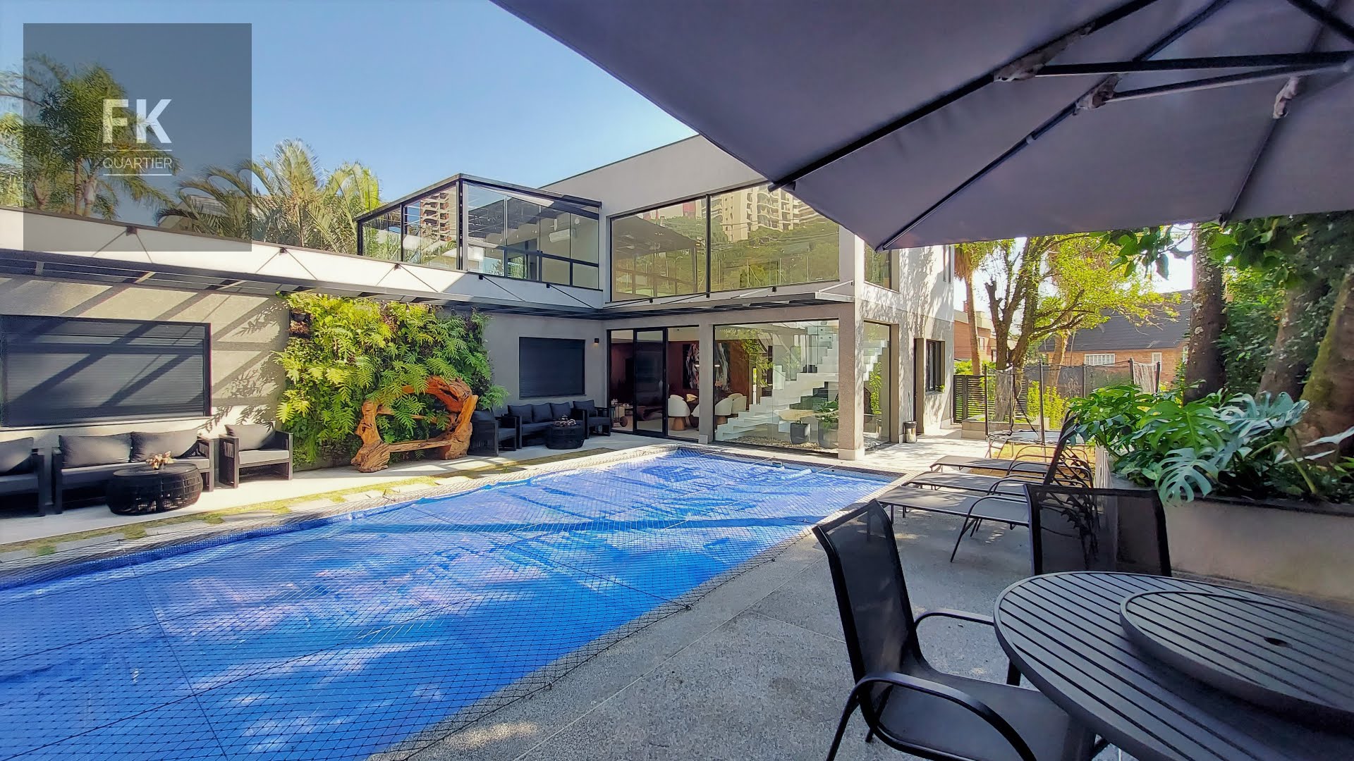 Casa à venda com 4 quartos, 4 suítes, 6 vagas e 462m² no Alphaville Residencial Dois, Barueri (SP) — foto 11 de 30