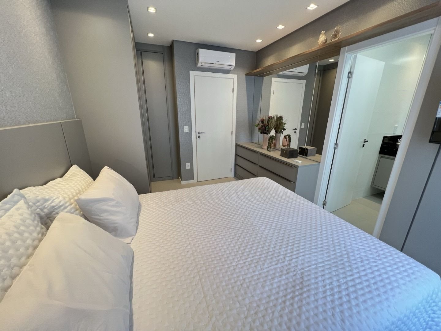 Apartamento à venda com 4 quartos, 2 suítes, 3 vagas e 134m² no Andorinha, Itapema (SC) — foto 22 de 28