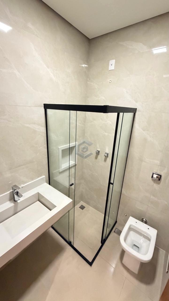 Casa à venda com 4 quartos, 4 suítes, 4 vagas e 210m² no Residencial Cyrela Landscape Esplanada, Votorantim (SP) — foto 11 de 16