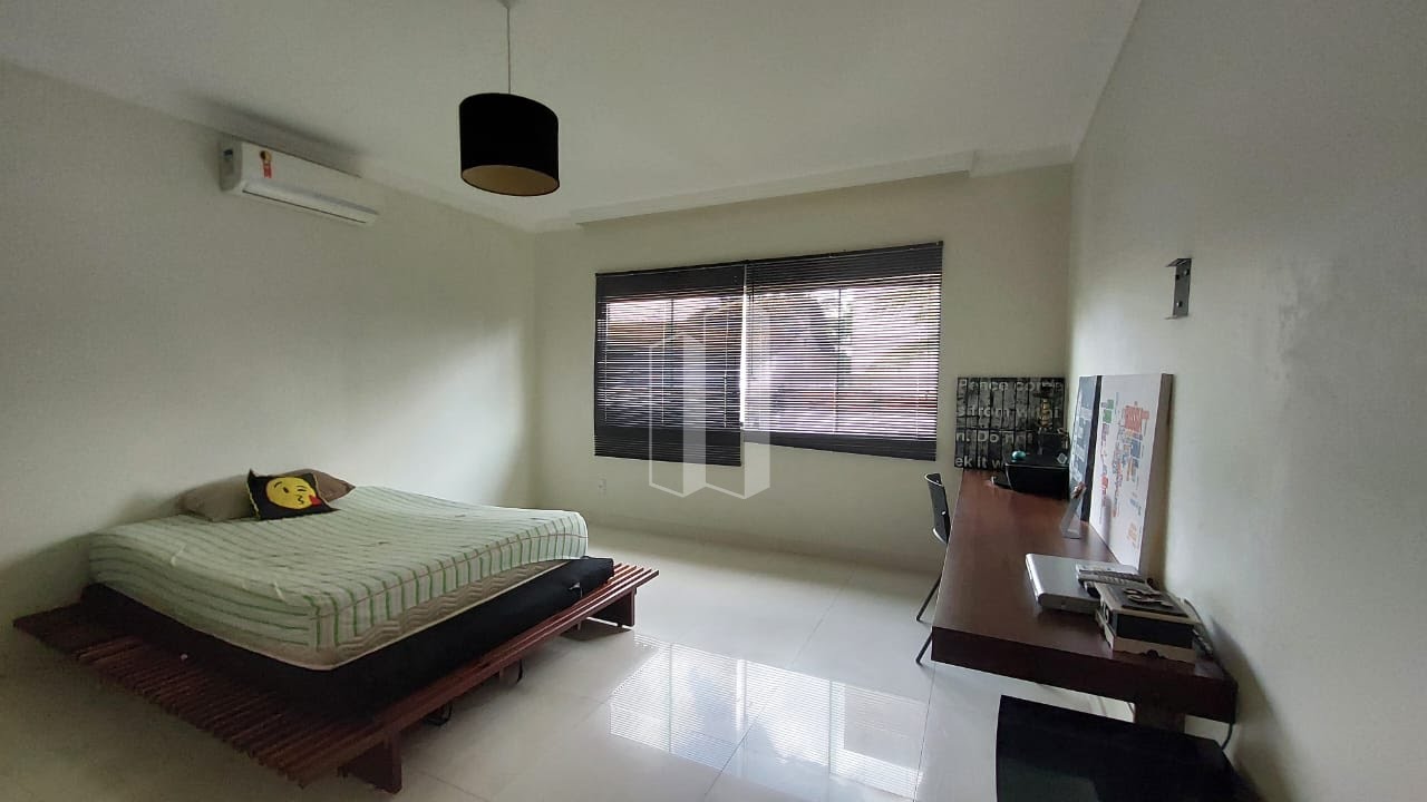 Casa à venda com 4 quartos, 4 suítes, 4 vagas e 211m² no Jardim América, Goiânia (GO) — foto 9 de 30