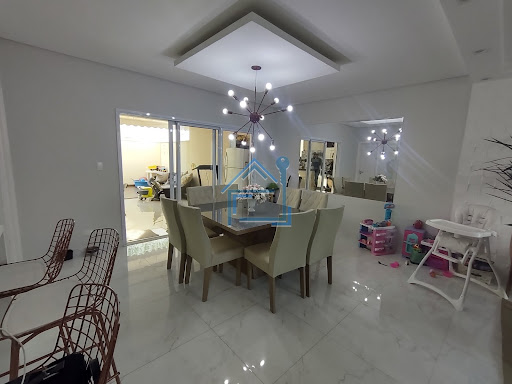 Casa sobrado com 3 suítes Cond. Golden Park em Sorocaba