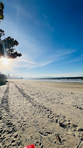 Locação de Temporada - Casa térrea pé na areia para aluguel com 2 quartos - Perequê - Porto Belo/SC