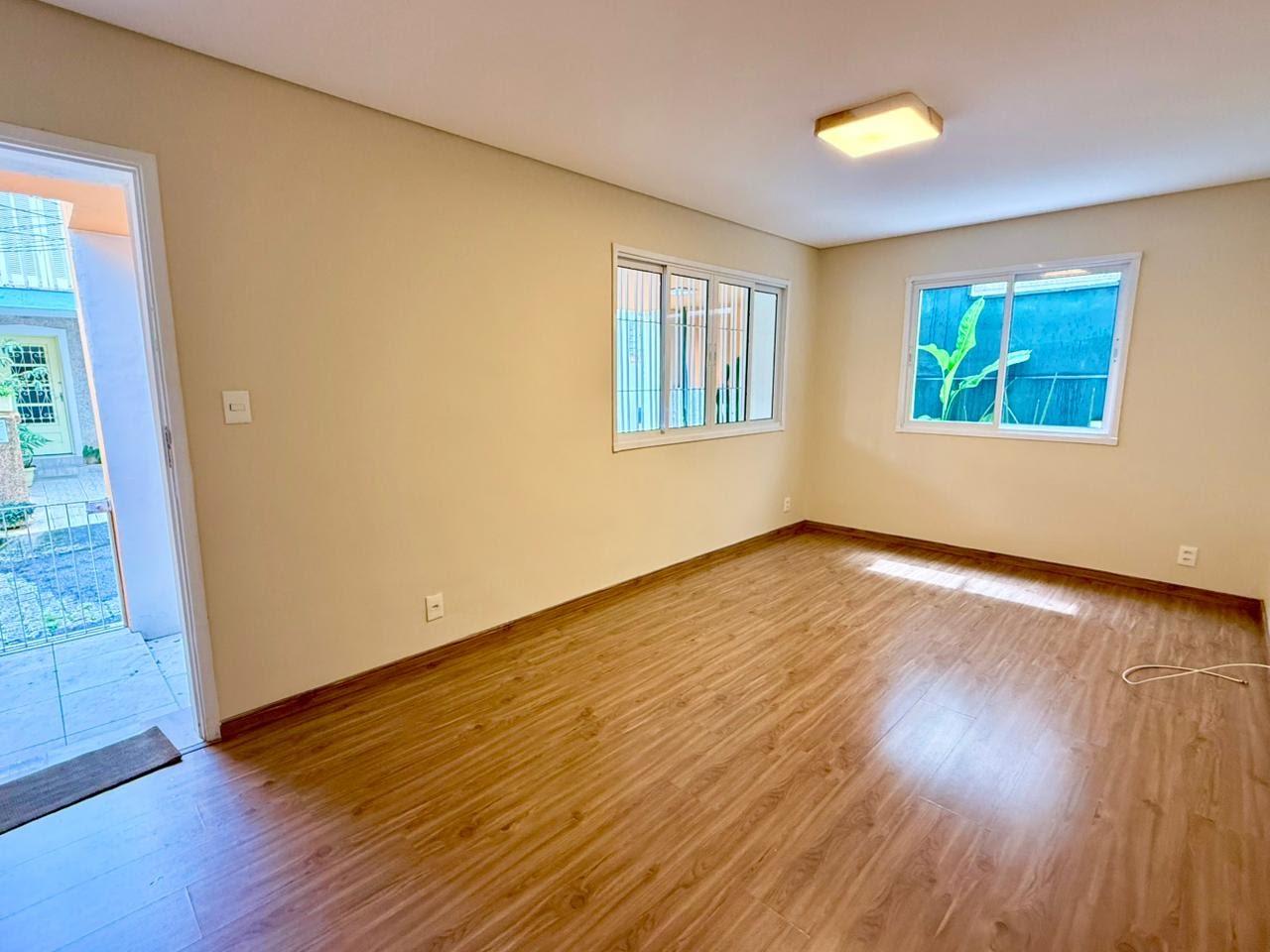 Casa à Venda Rua Santos Torres, Pinheiros - São Paulo