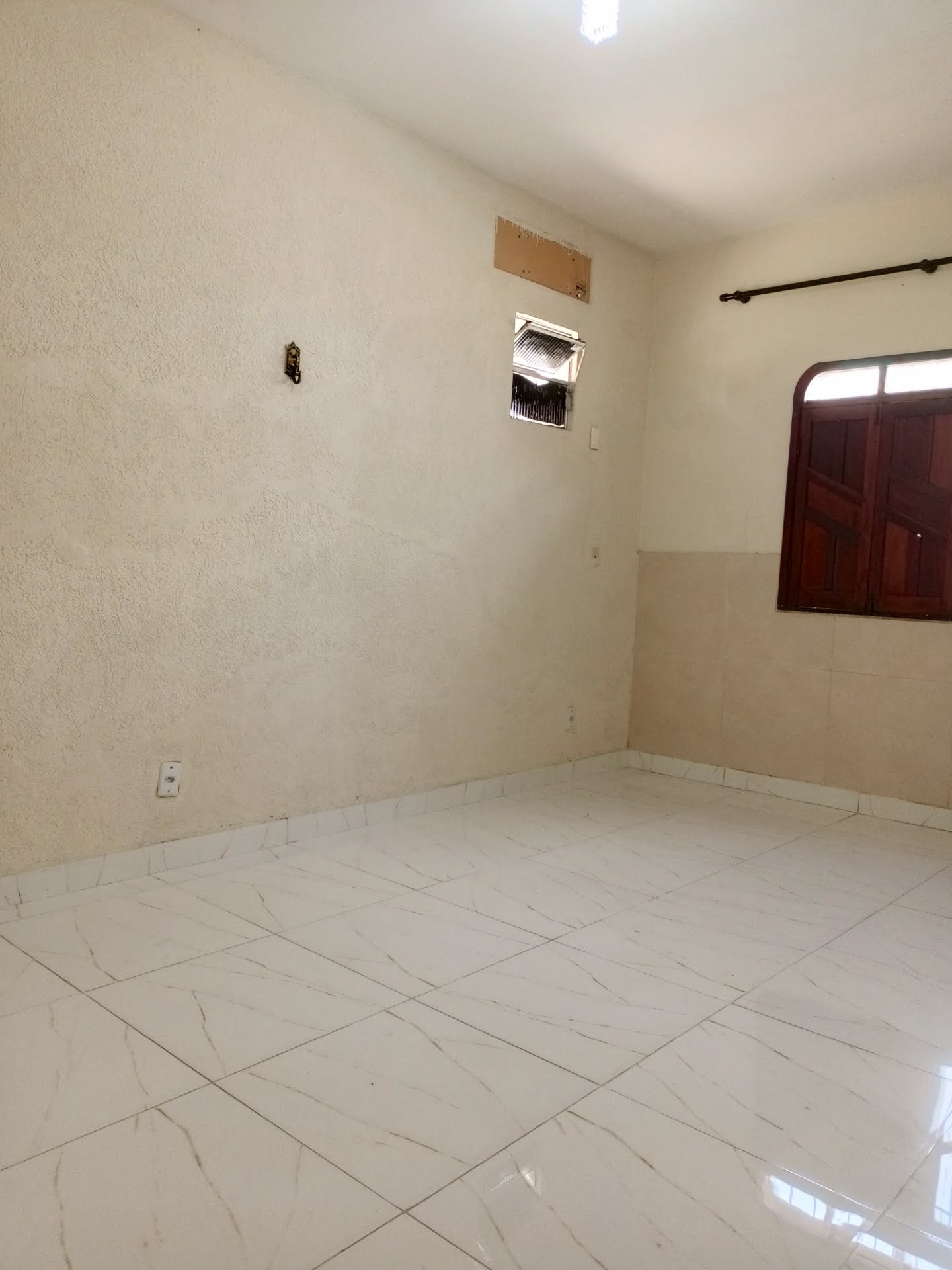 Casa à venda com 3 quartos, 2 suítes, 2 vagas e 162m² no Jardim Acácia, Feira de Santana (BA) — foto 9 de 30