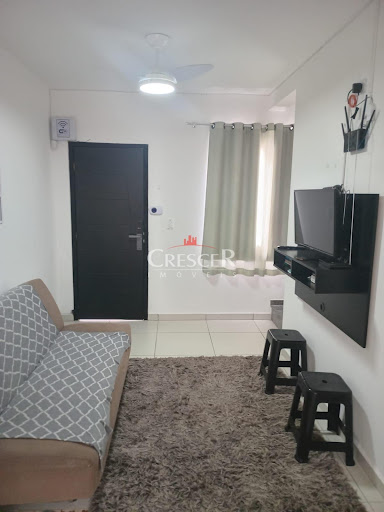 Sobrado com 02 quartos mobiliado em Matinhos