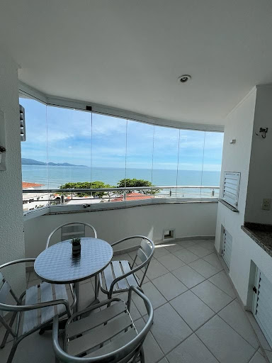 Locação de Temporada - Apartamento com vista mar para alugar com 2 quartos - Perequê - Porto Belo/SC