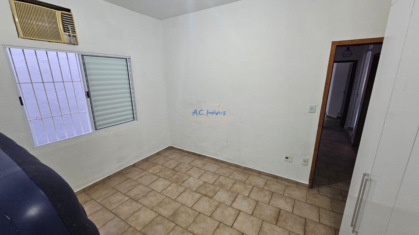 Casa à venda com 3 quartos, 1 suíte, 3 vagas e 190m² no Guilhermina, Praia Grande (SP) — foto 22 de 30