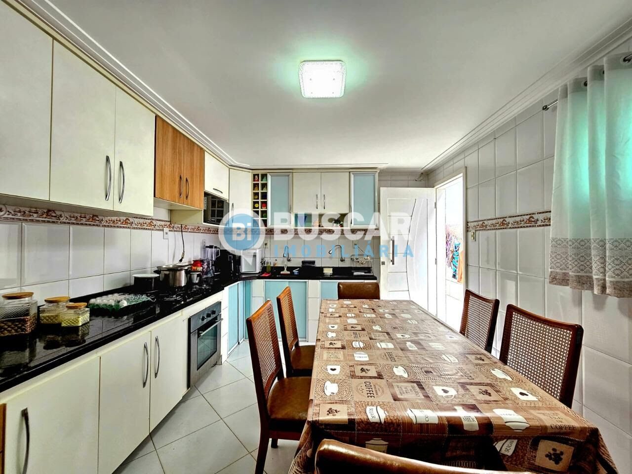 Casa à venda com 4 quartos, 3 suítes, 2 vagas e 450m² no Sim, Feira de Santana (BA) — foto 11 de 30