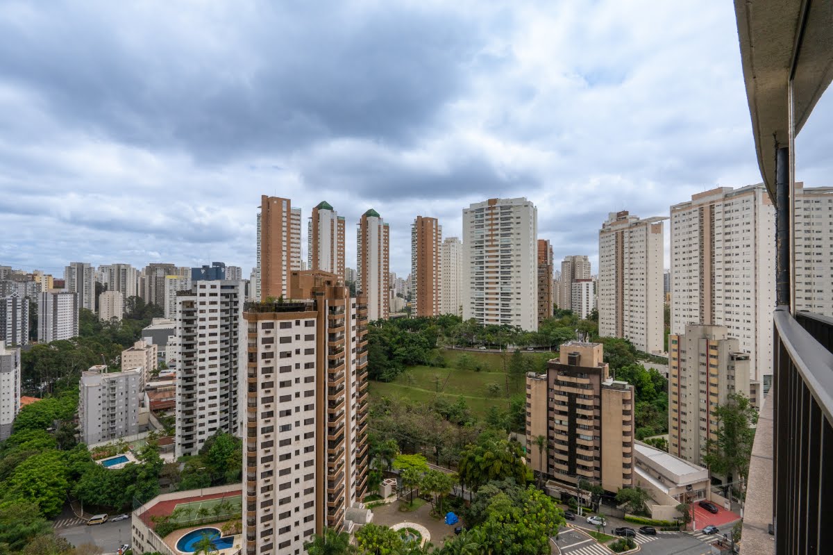Apartamento à venda com 4 quartos, 2 suítes, 4 vagas e 130m² no Vila Andrade, São Paulo (SP) — foto 10 de 30
