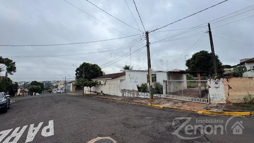 **Terreno à Venda no Centro de Adamantina**