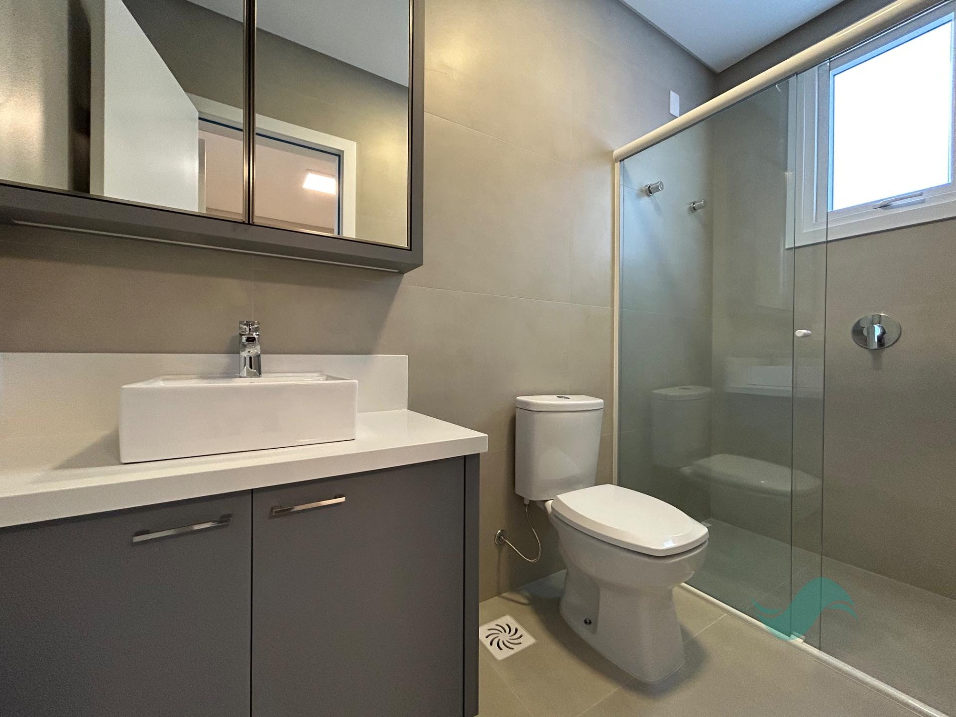 Casa à venda com 3 suítes, 2 vagas e 270m² no Lagoa da Conceição, Florianópolis (SC) — foto 20 de 27