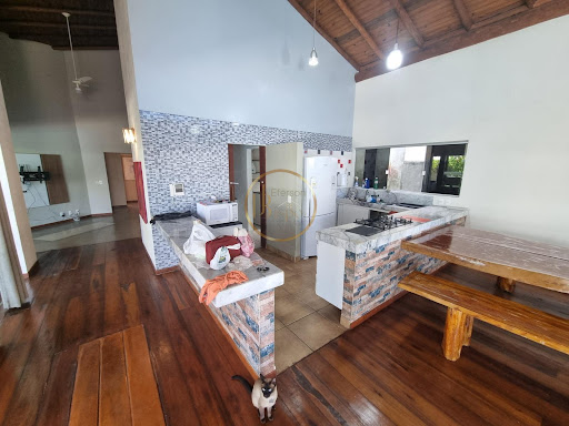 Casa 4 Dormitórios em Outeiro d'Glória, Porto Seguro