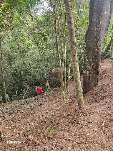 Oportunidade em Parelheiros  -  Terreno com 1008m² para venda