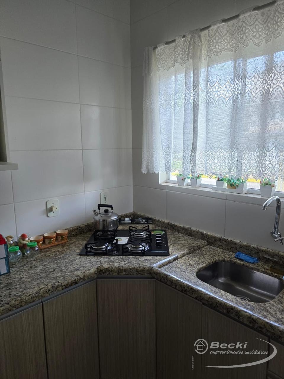 Casa à venda com 3 quartos, 1 banheiro, 2 vagas e 80m² no Vila Nova, Joinville (SC) — foto 14 de 16