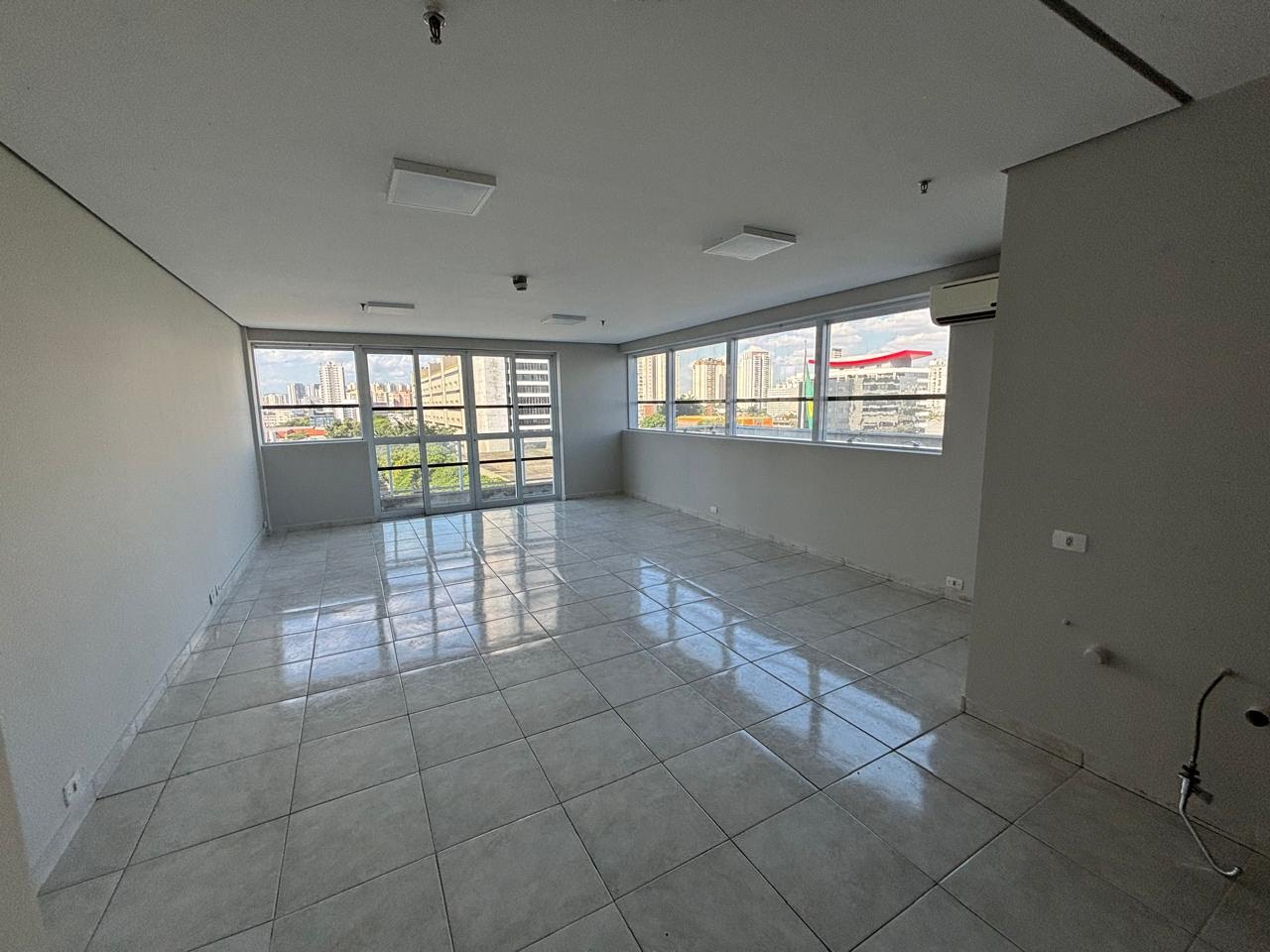 Sala Comercial à Venda Avenida Dr. Gastão Vidigal, Vila Leopoldina/SP