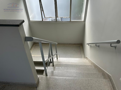 Escadas de acesso