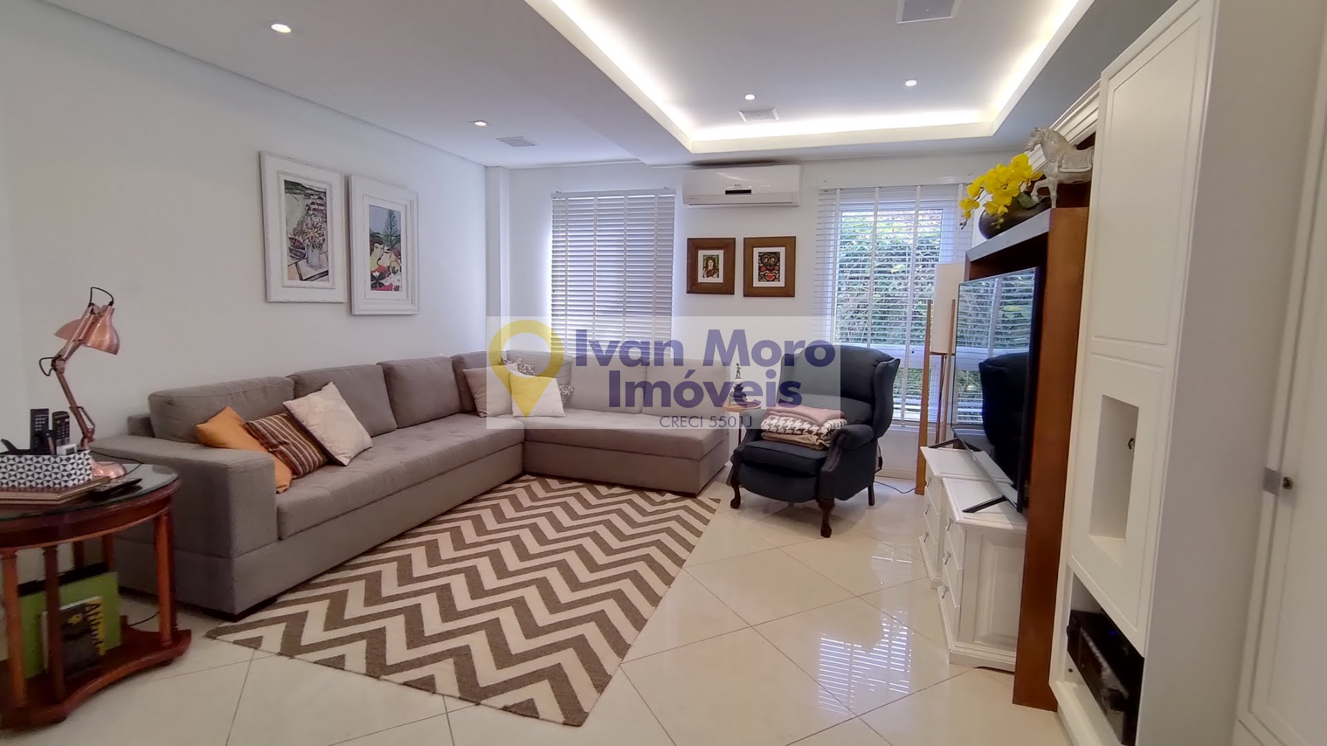 Casa à venda com 5 quartos, 5 suítes, 4 vagas e 276m² no Daniela, Florianópolis (SC) — foto 15 de 30