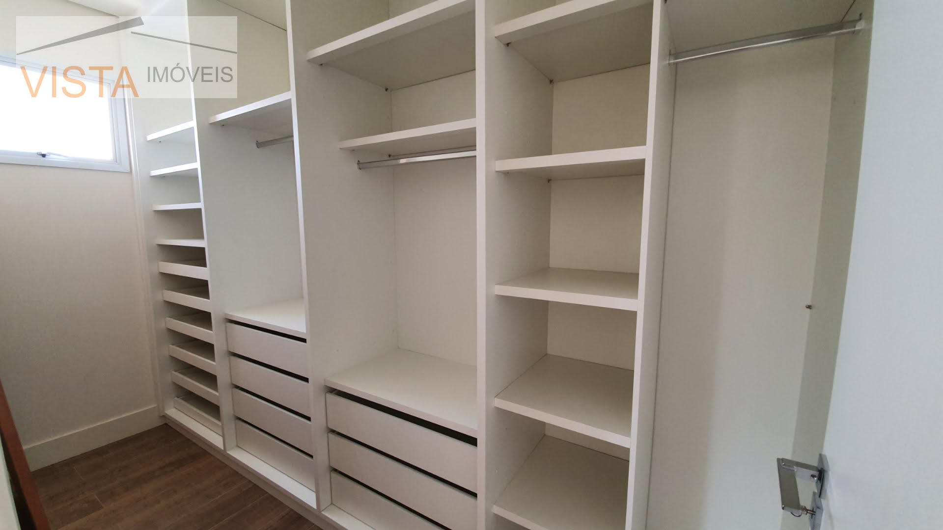 Casa à venda com 3 quartos, 3 suítes, 4 vagas e 400m² no Condomínio Valle da Prata, São João da Boa Vista (SP) — foto 21 de 25