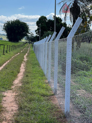 Cerca de alambrado 