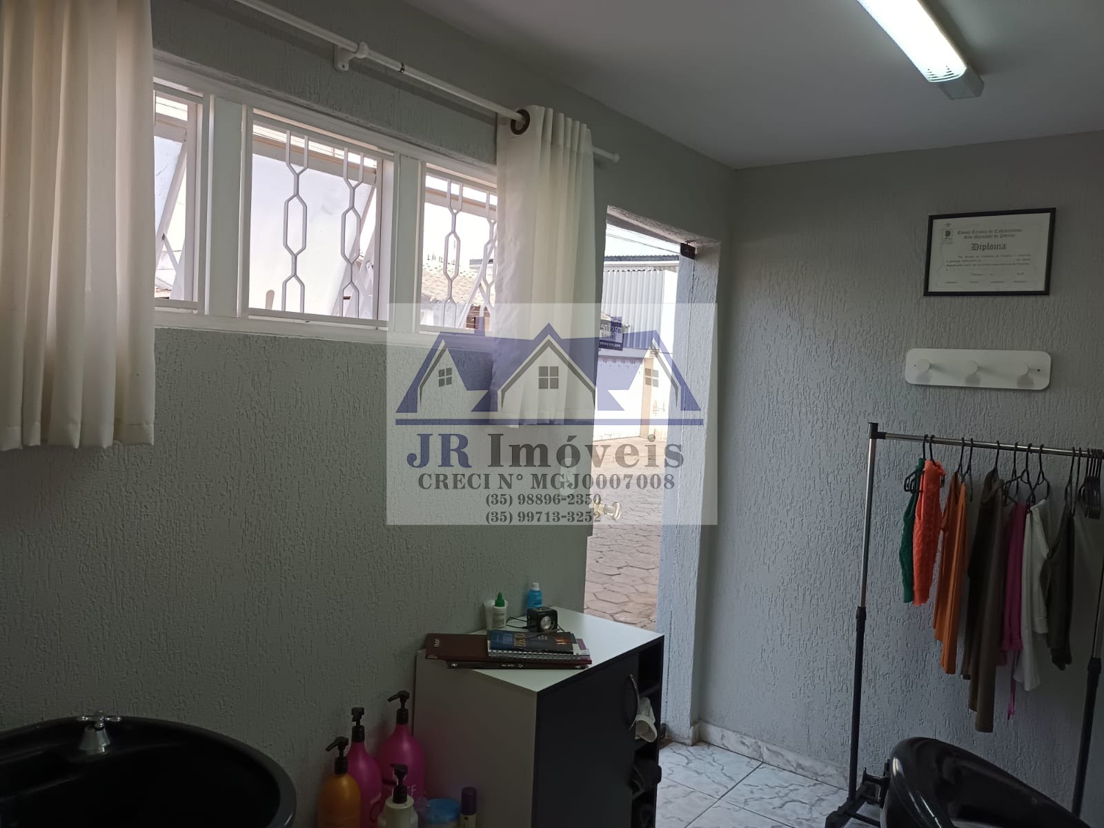 Casa à venda com 3 quartos, 2 banheiros, 1 vaga e 200m² no Santa Rita de Cassia, Itajubá (MG) — foto 3 de 30