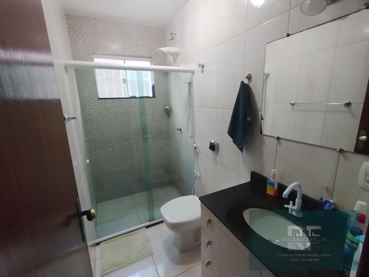 Casa à venda com 3 quartos, 2 suítes, 2 vagas e 150m² no Jardim Mariléa, Rio das Ostras (RJ) — foto 21 de 28