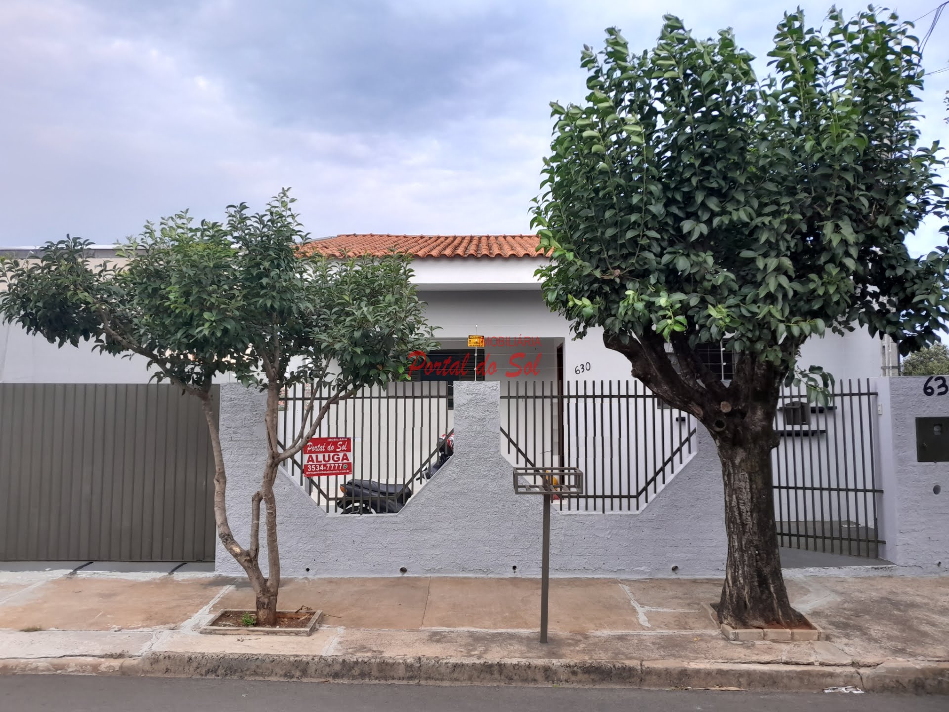 Casa à venda com 3 quartos, 1 banheiro, 3 vagas e 181m² no Centro, Santo Antônio da Platina — foto principal