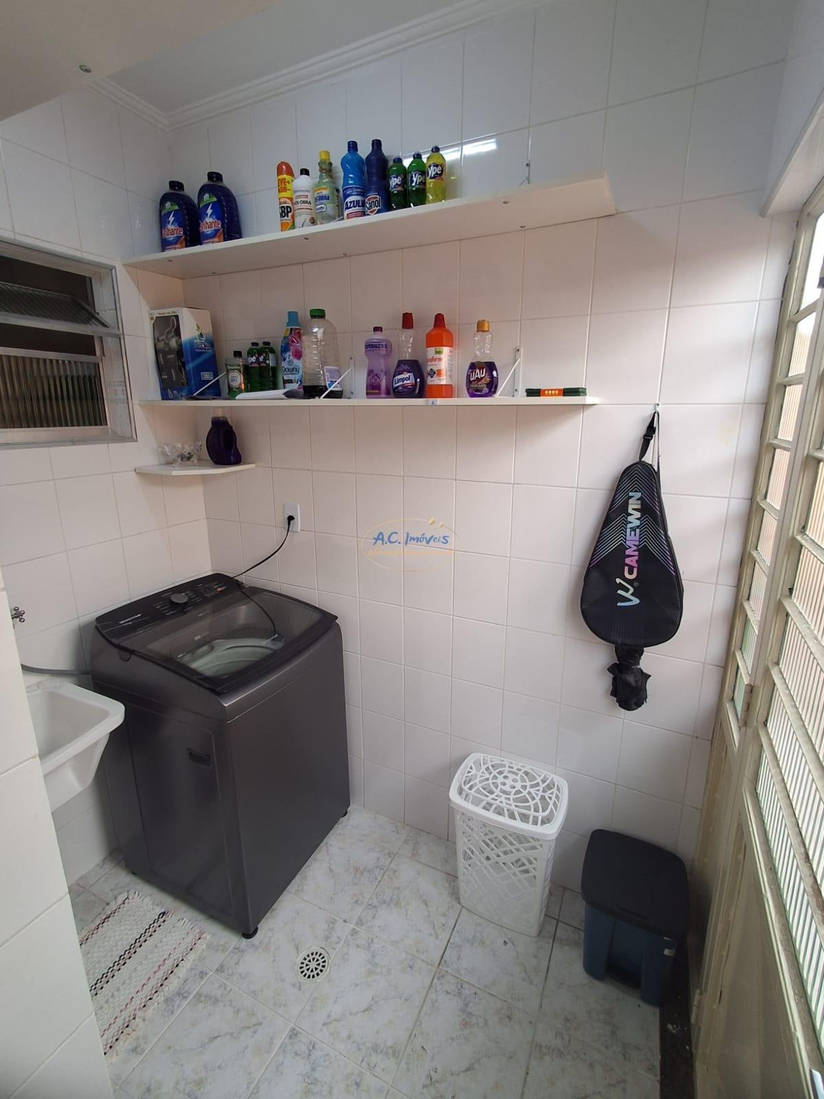 Casa à venda com 2 quartos, 1 suíte, 3 vagas e 95m² no Canto do Forte, Praia Grande (SP) — foto 9 de 16