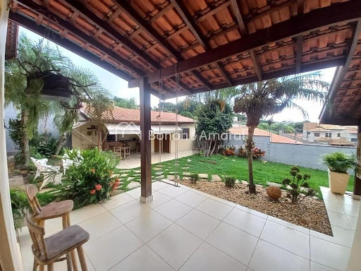 Casa, 3 quartos, 202 m² - Foto 2