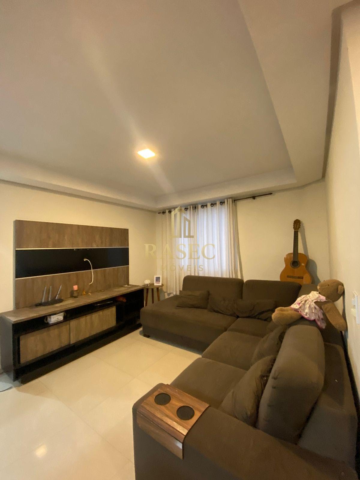 Casa à venda com 3 quartos, 1 suíte, 1 vaga e 78m² no Limoeiro, Brusque (SC) — foto 3 de 11
