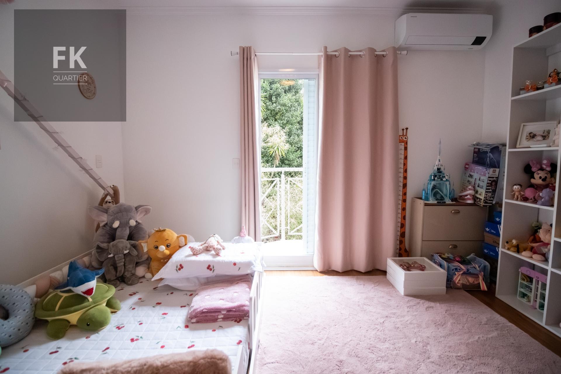 Casa à venda com 4 quartos, 4 suítes, 4 vagas e 365m² no Residencial Morada dos Pássaros-aldeia da Serra, Barueri (SP) — foto 21 de 26