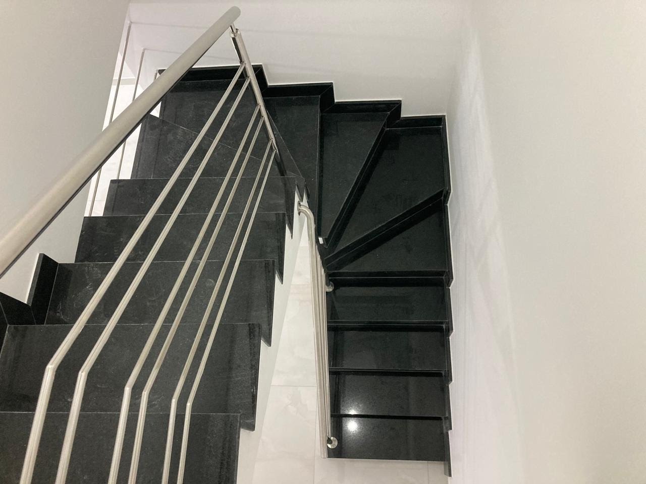 Casa à venda com 3 quartos, 1 suíte, 2 vagas e 112m² no Liberdade, Santa Luzia (MG) — foto 5 de 7