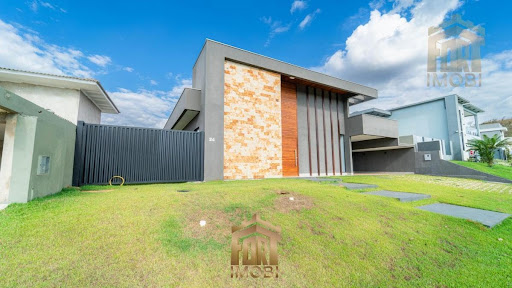 Casa Térrea Moderna em Condomínio Fechado com 3 Suítes