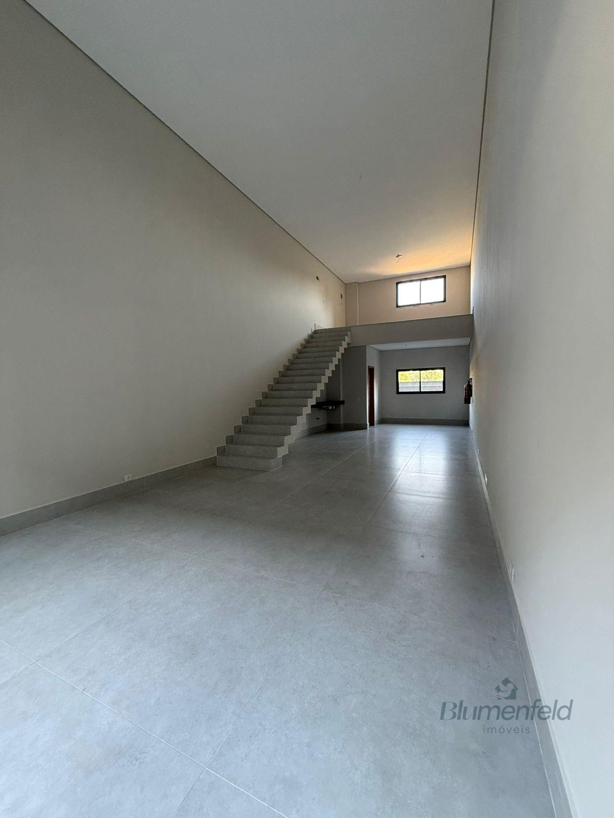 Comercial para alugar com 1 banheiro, 2 vagas e 80m² no Caputera, Arujá — foto principal
