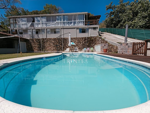 piscina-trinitaimobiliaria-condomínioitaoca