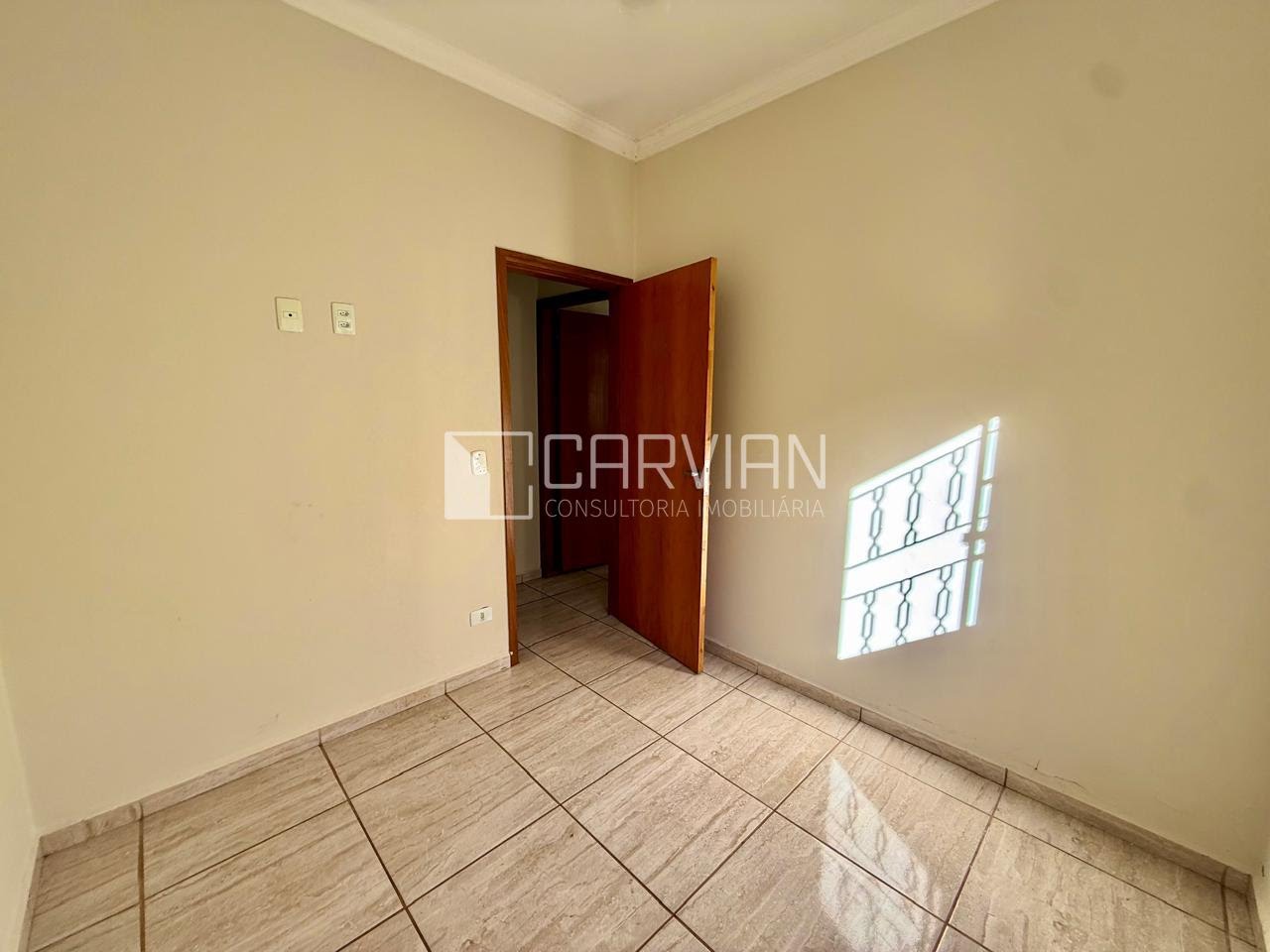 Casa à venda com 3 quartos, 1 suíte, 10 vagas e 190m² no Parque Residencial Candido Portinari, Ribeirão Preto (SP) — foto 25 de 30