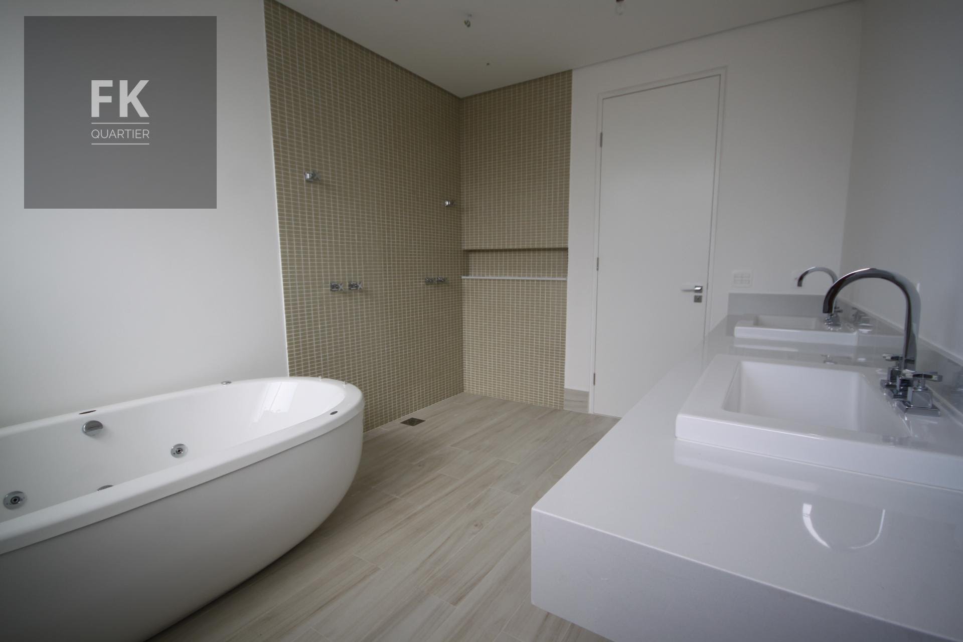 Casa à venda com 5 quartos, 5 suítes, 5 vagas e 646m² no Alphaville Residencial Um, Barueri (SP) — foto 10 de 16
