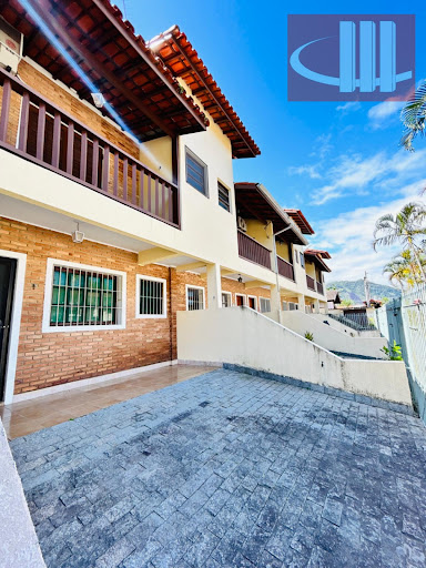 Casa de Condominio em Jardim Primavera  -  Caraguatatuba