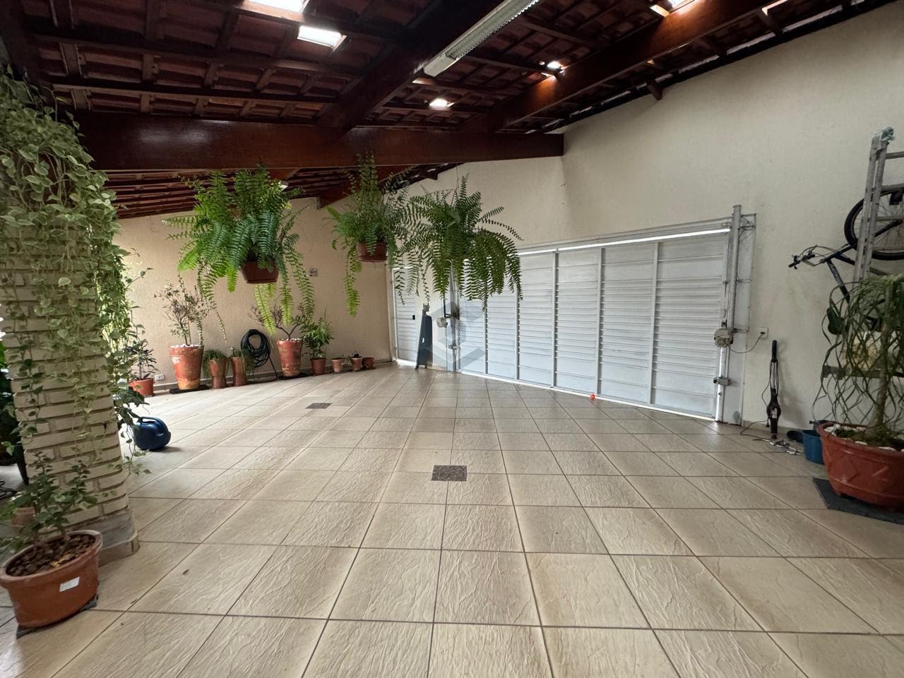 Casa à venda com 4 quartos, 1 suíte e 400m² no Jardim Triana, São Paulo (SP) — foto 2 de 30