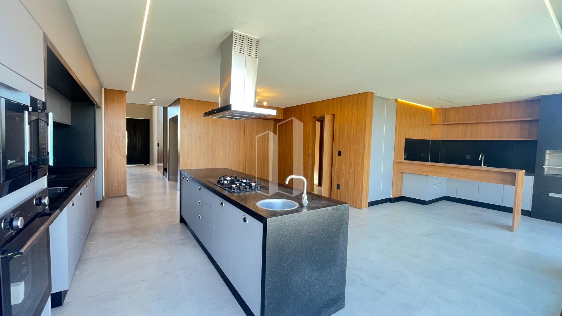 Casa à venda com 4 quartos, 4 suítes, 4 vagas e 283m² no Jardins França, Goiânia (GO) — foto 7 de 28