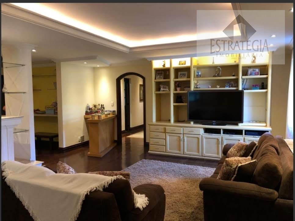 Casa à venda com 5 quartos, 2 suítes, 6 vagas e 440m² no Valparaíso, Petrópolis (RJ) — foto 21 de 30