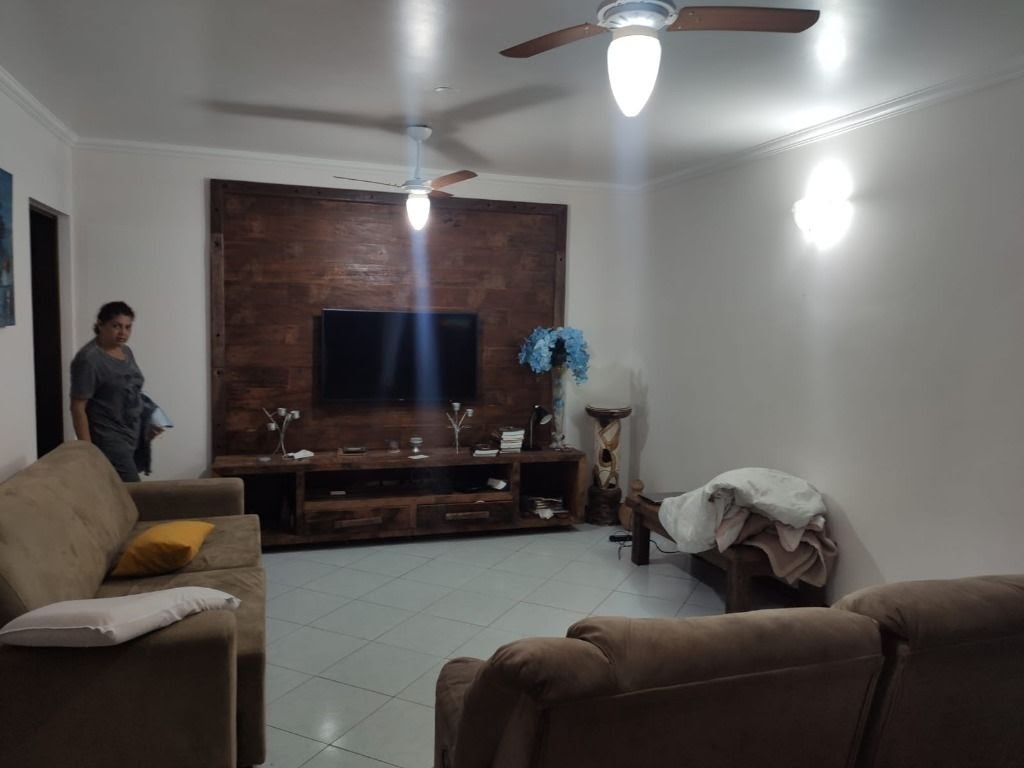 Casa à venda com 3 quartos, 3 suítes, 6 vagas e 293m² no Arujamérica, Arujá (SP) — foto 20 de 30