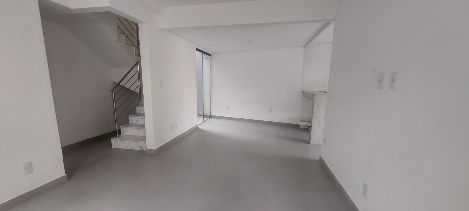 Casa à venda com 3 quartos, 3 banheiros, 2 vagas e 65m² no Planalto, Belo Horizonte — foto principal