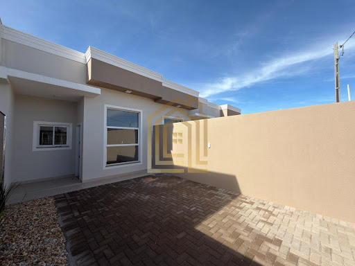 Casa no Madrid, Cascavel: 2 Dormitórios e Suíte