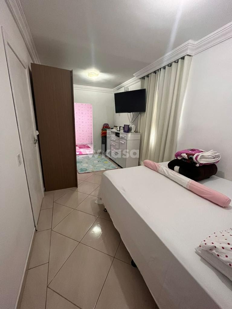 Casa à venda com 3 quartos, 2 suítes, 4 vagas e 240m² no Conjunto Carapina I, Serra (ES) — foto 14 de 24