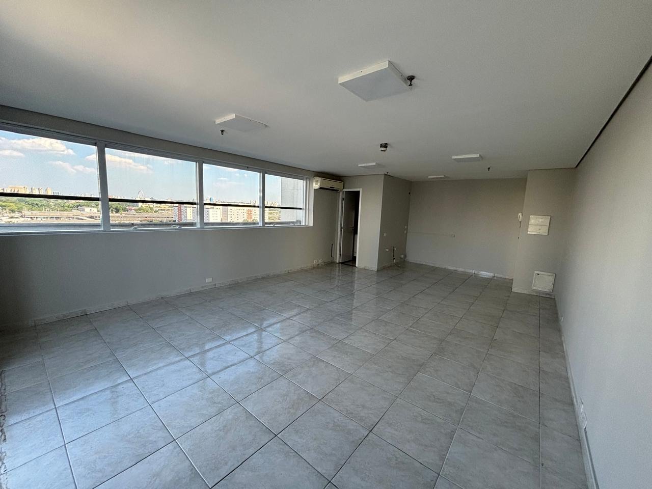 Sala Comercial à Venda Avenida Dr. Gastão Vidigal, Vila Leopoldina/SP