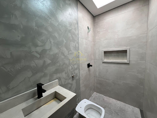 Casa à venda no Condomínio Villagio Wanel – Sorocaba/SP 188m² de área construída, 03 dormitórios, sendo 3 suítes, 01 com closet e 04 vagas de garagem.